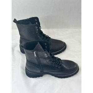Very G Conquest Women’s Distressed Faux Leather lace up Combat Boots Size 7.5